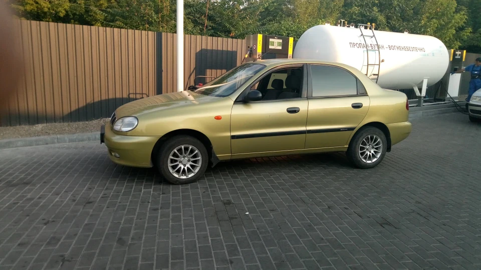 Daewoo Lanos Gold 3