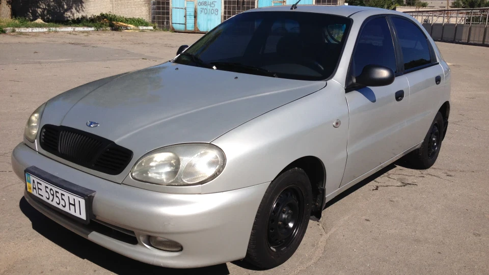 Daewoo Lanos Hatchback 3