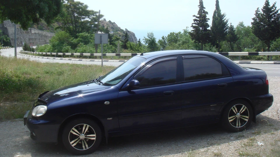 Daewoo Lanos Indigo 20U 4