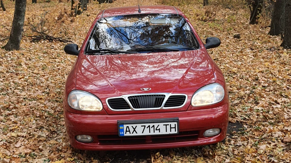 Daewoo Lanos Червона бестія