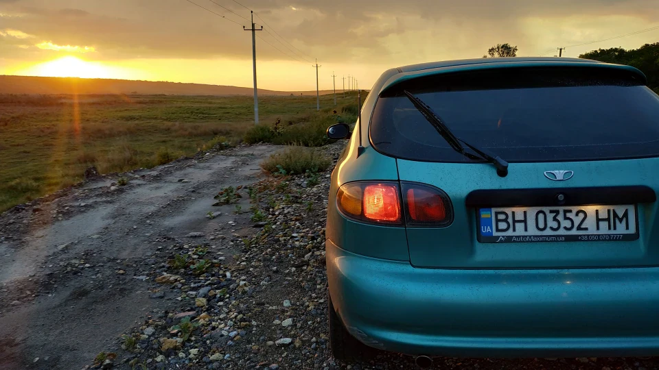 Daewoo Lanos Looney Tunes •