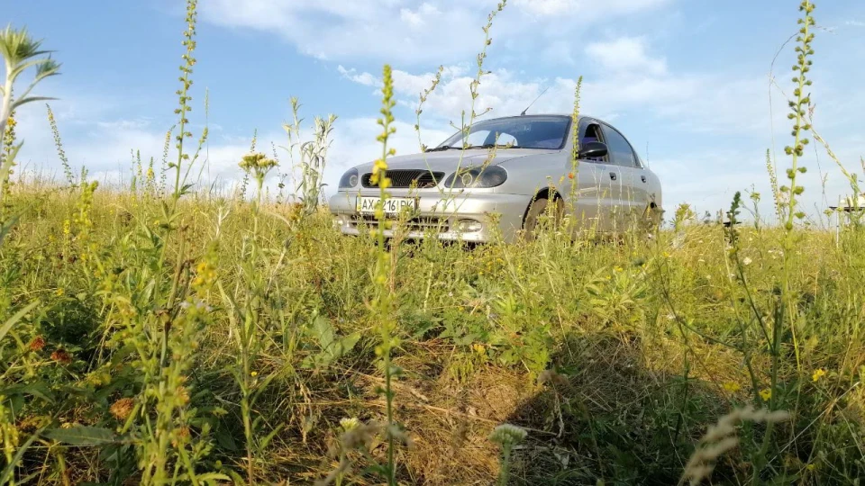 Daewoo Lanos Moonrover 4