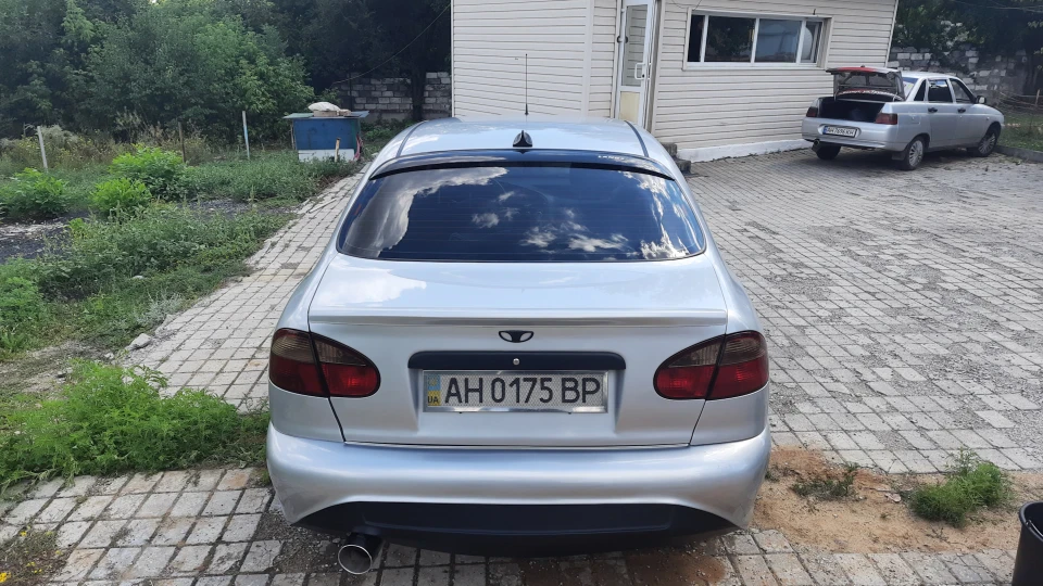 Daewoo Lanos （ℊℳ） 제너럴 모터스 3