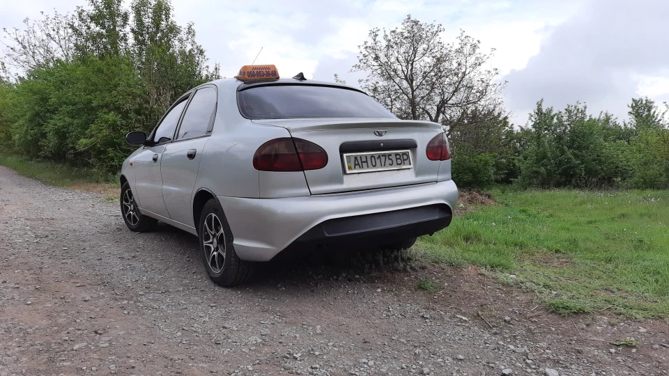 Daewoo Lanos （ℊℳ） 제너럴 모터스 4
