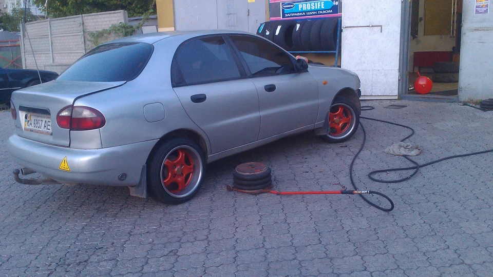 Daewoo Lanos майже стік 2