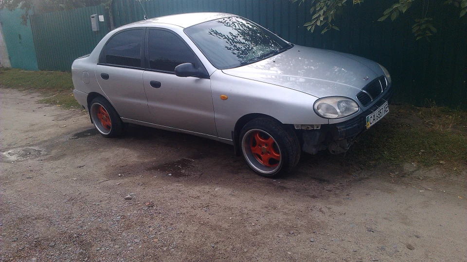 Daewoo Lanos майже стік 4