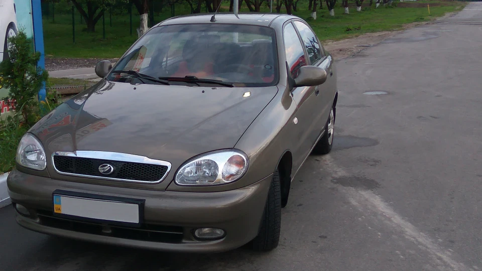 Daewoo Lanos Робочий Автобот