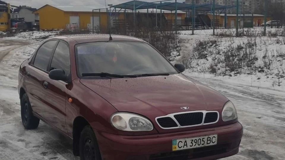 Daewoo Lanos Ред бул 2