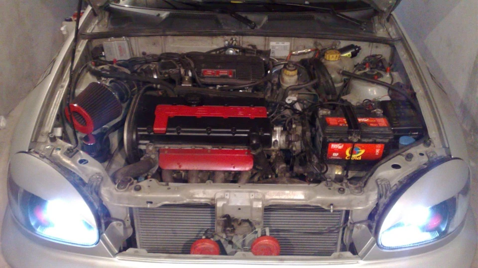 Daewoo Lanos С20XE inside 3