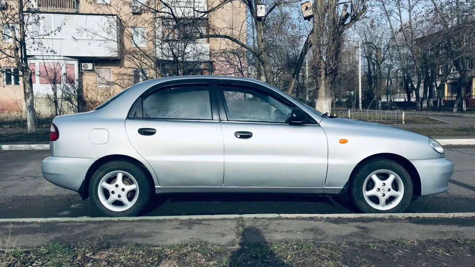 Daewoo Lanos SE 4