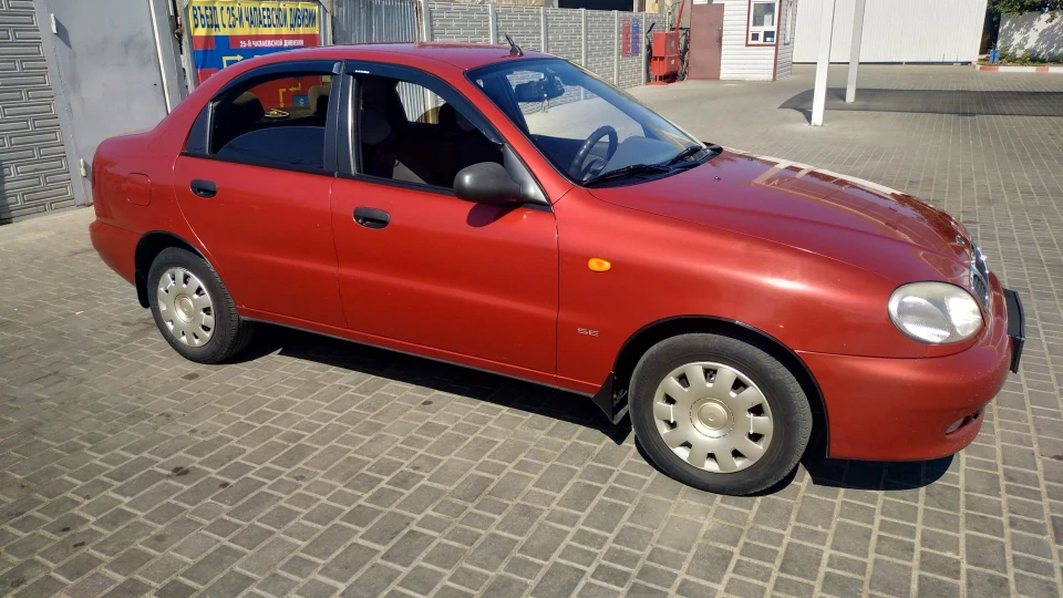 Daewoo Lanos SE 2