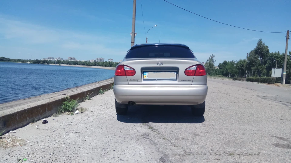 Daewoo Lanos SE 3