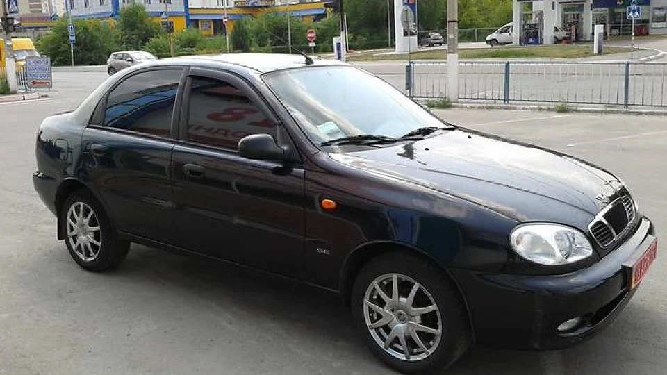 Daewoo Lanos SE 2