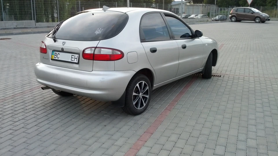 Daewoo Lanos Срібна черепаха 2