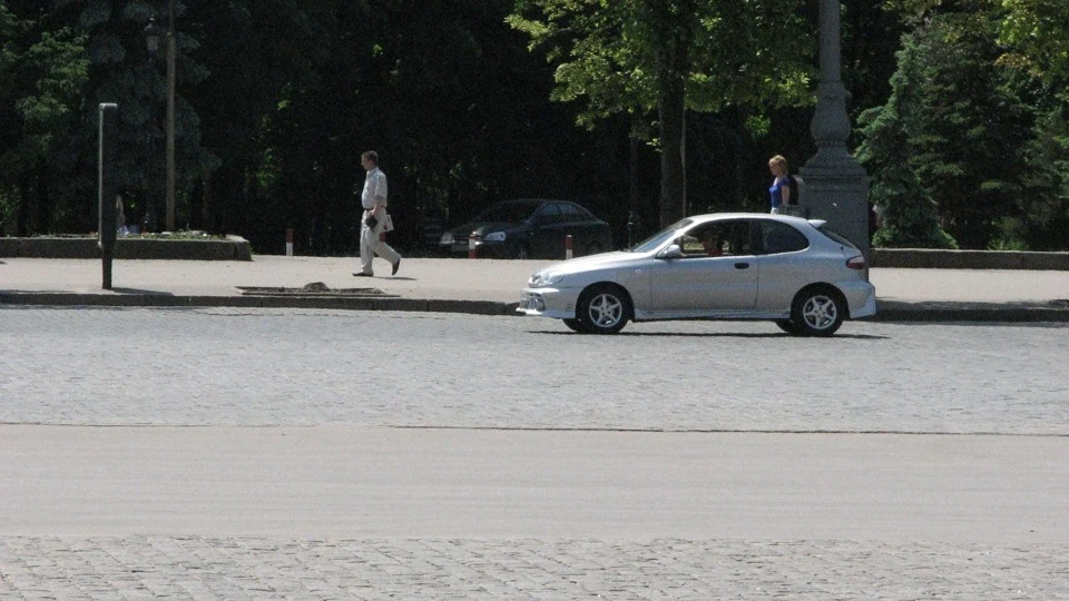 Daewoo Lanos сріблястий металік 4