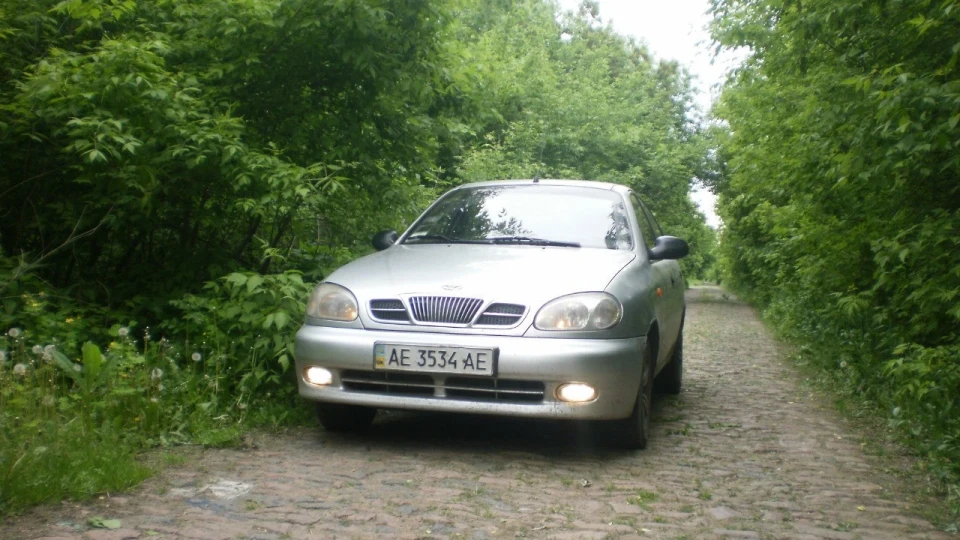 Daewoo Lanos SEребристий металік