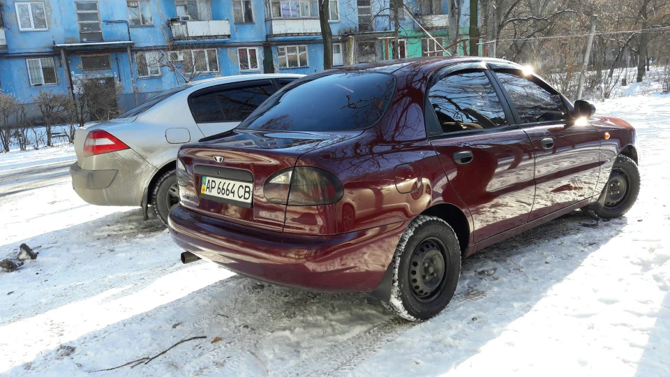 Daewoo Lanos Синій котрий є червоний) 3