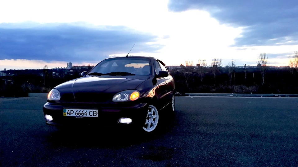 Daewoo Lanos Синій котрий є червоний) 4