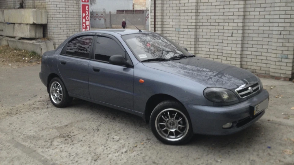 Daewoo Lanos SMOKE 16v 4
