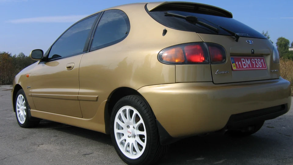 Daewoo Lanos Sport 3