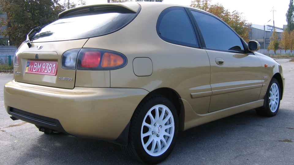Daewoo Lanos Sport 5