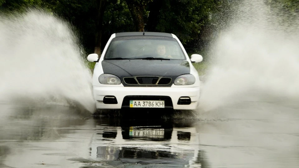 Daewoo Lanos WHITE POWER 2