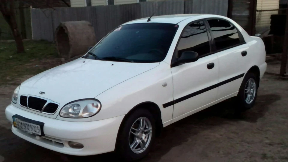 Daewoo Lanos White Smile 4