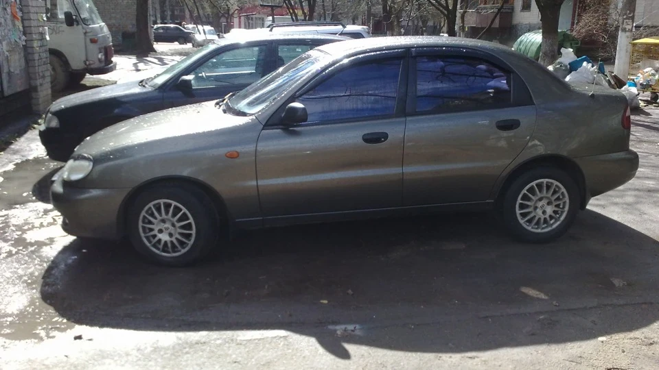 Daewoo Lanos хакі металік 2