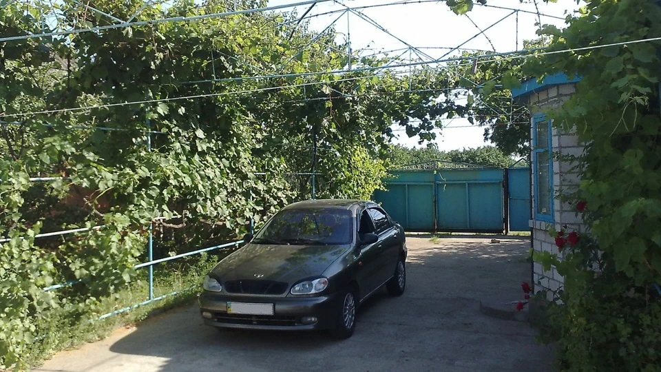 Daewoo Lanos хакі металік 5