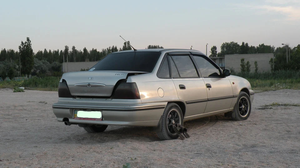 Daewoo Nexia 4