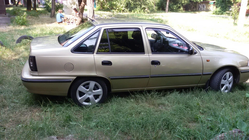 Daewoo Nexia 4