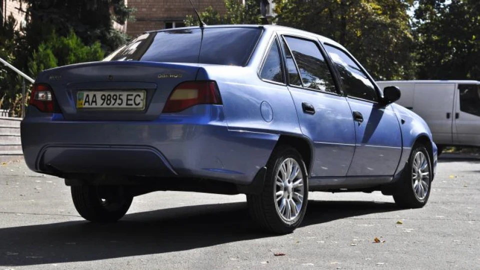 Daewoo Nexia 4
