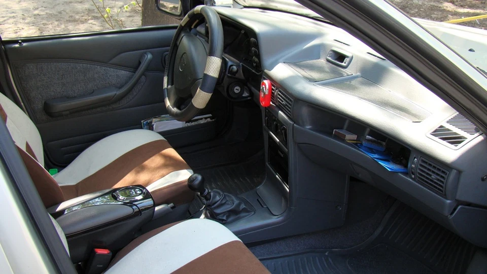 Daewoo Nexia 1.5 база