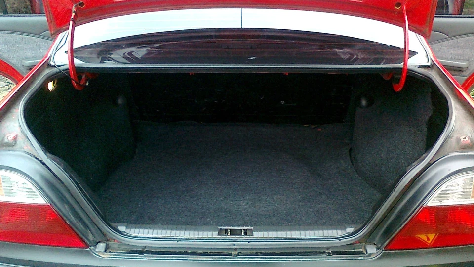 Daewoo Nexia 1.5 DOHC 16V 3