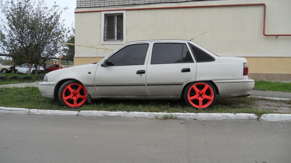 Daewoo Nexia Білосніжка 3