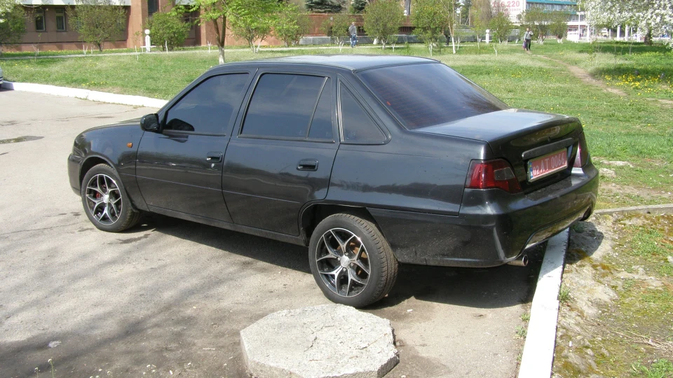 Daewoo Nexia Чорна бестія 2