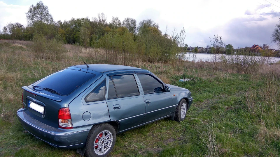Daewoo Nexia hatchback