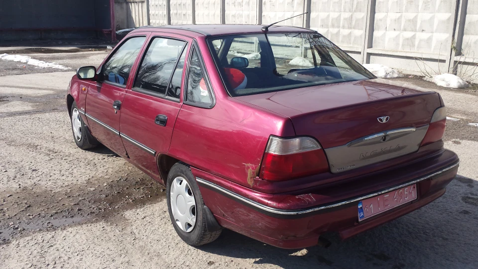 Daewoo Nexia Червоні трудяги 2