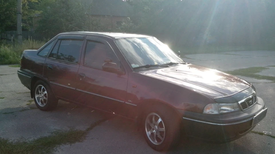 Daewoo Nexia Червоний металік 1,5 16 к