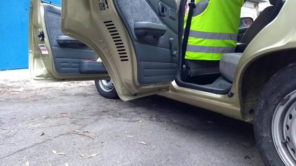 Daewoo Nexia Молода дівчина 3