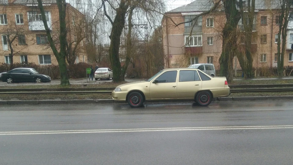 Daewoo Nexia N150 коник) 3
