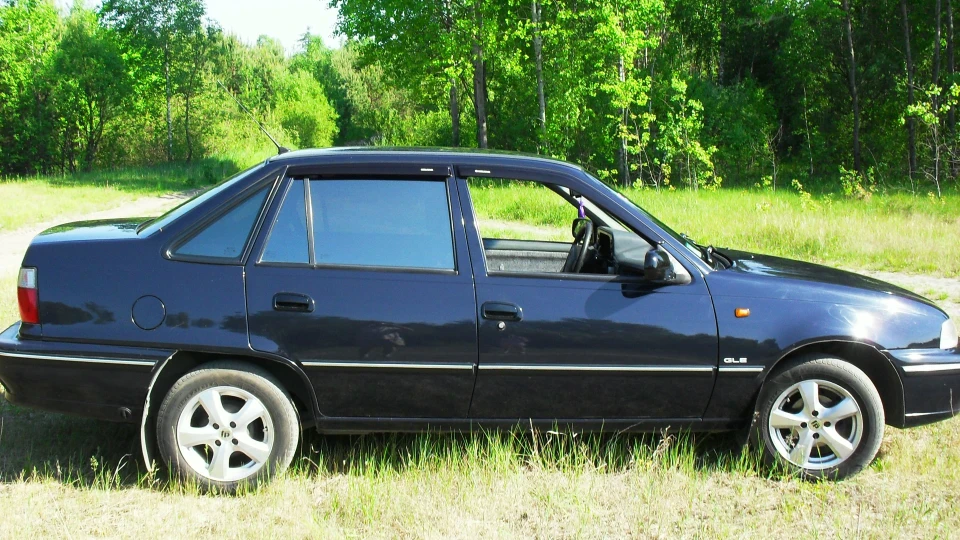 Daewoo Nexia новий старий опель кадет