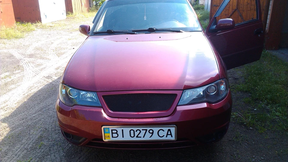 Daewoo Nexia Стигла Вишня