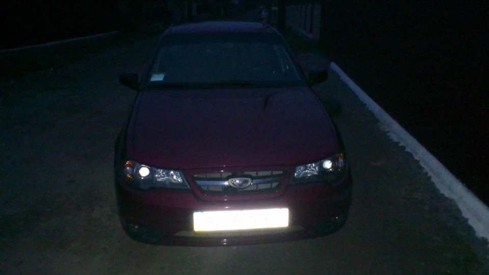 Daewoo Nexia Темно червона 5