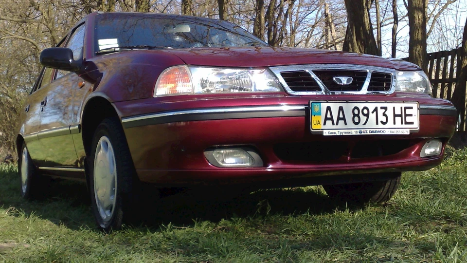 Daewoo Nexia Вишнева 5