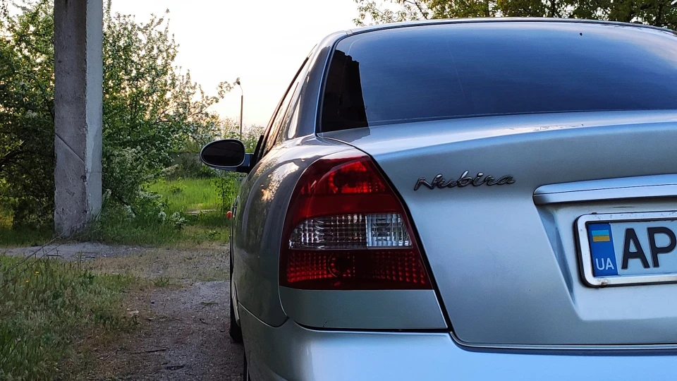 Daewoo Nubira 4
