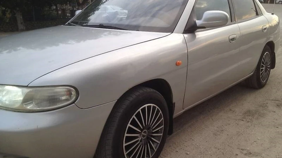 Daewoo Nubira 4