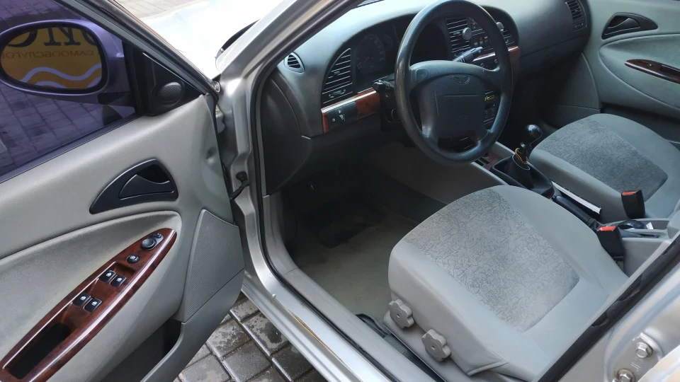Daewoo Nubira 4