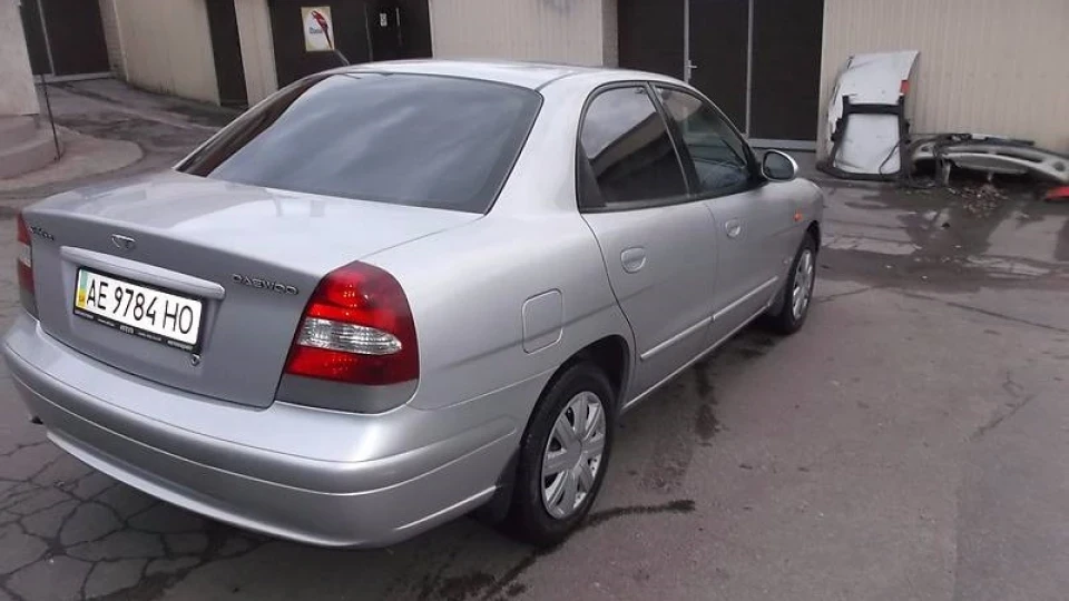 Daewoo Nubira 4