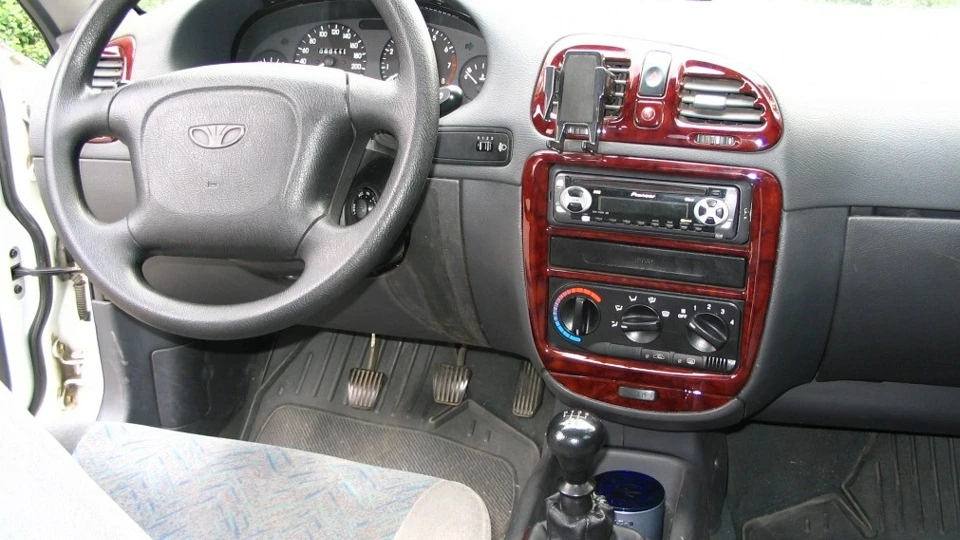 Daewoo Nubira 4